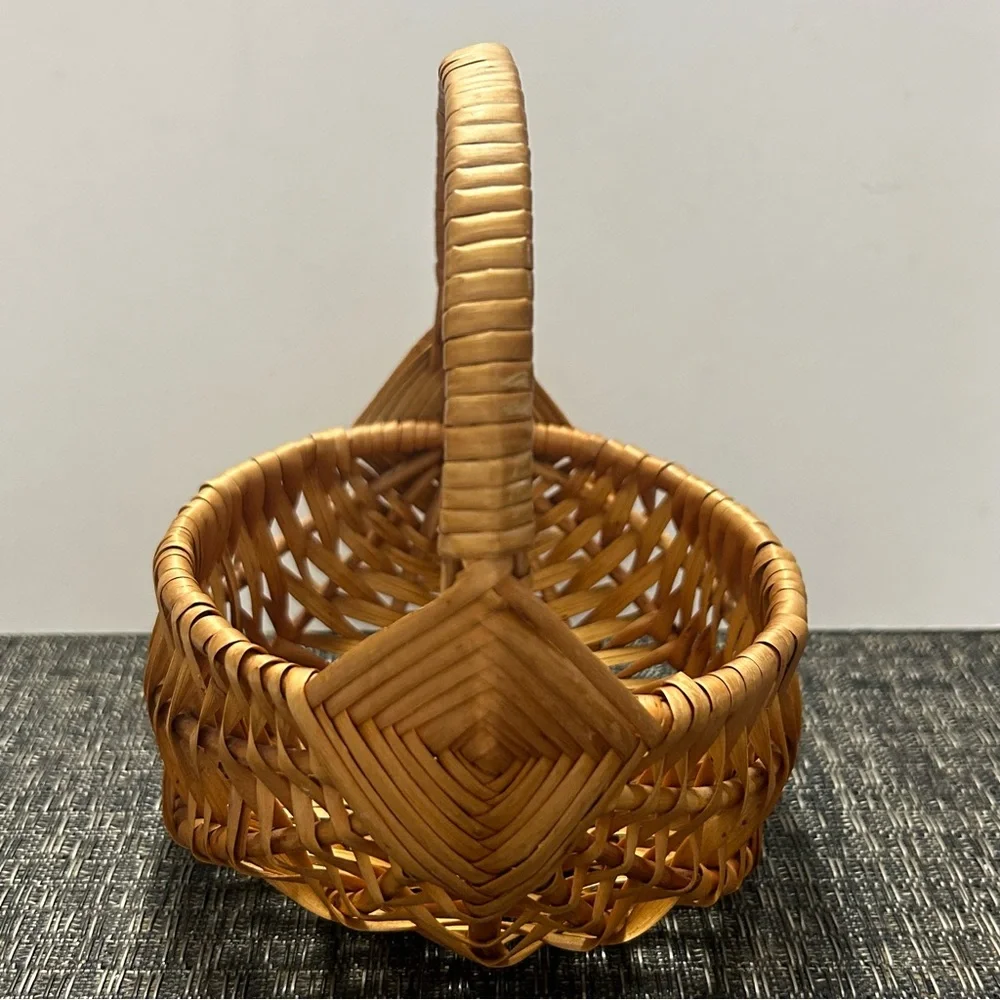 Vintage Woven Basket Melon Rib God’s Eye Detail 6x5.5